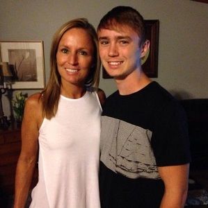 Meet your Posher, Colleen